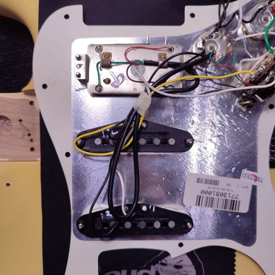 Fender Player Stratocaster HSS Buttercream 2021 Mexico электрогитара