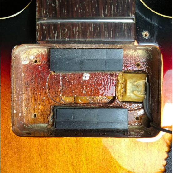 Epiphone Rivoli Bass Vintage Cherry Sunburst 1997 Korea бас-гитара