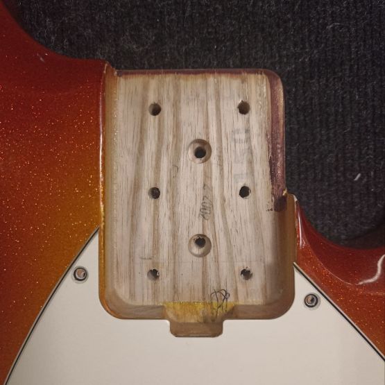 Ernie Ball Music Man StingRay 5 H Autumn Red Burst 2002 USA бас-гитара