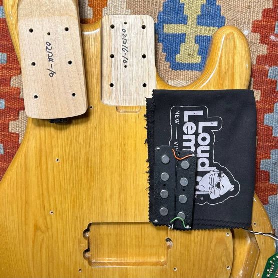 Ernie Ball Music Man StingRay EX 4 H Natural 2002 Japan бас-гитара