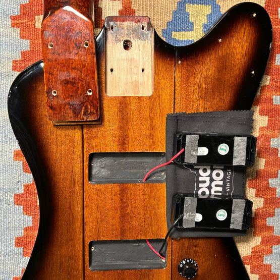 Epiphone Thunderbird IV Vintage Sunburst 2007 China бас-гитара