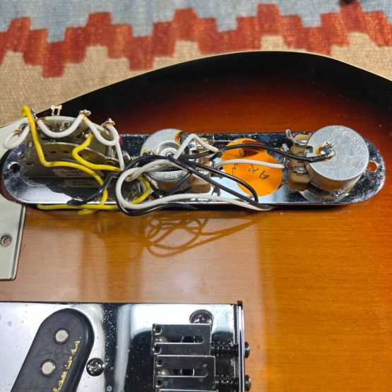 Fender American Deluxe Telecaster 2-Color Sunburst 2000 USA электрогитара
