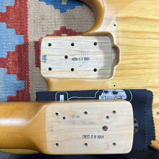 Ernie Ball Music Man StingRay 3 EQ Natural 1992 USA бас-гитара