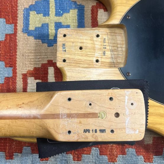 Ernie Ball Music Man StingRay 3 EQ Natural 1989 USA бас-гитара