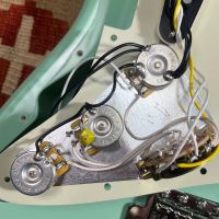 Fender FSR Traditional II '60s Left-Handed Stratocaster Surf Green 2026 Japan электрогитара