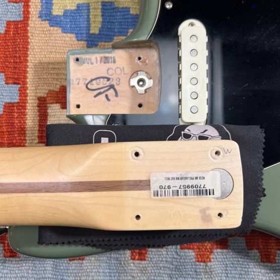 Fender American Professional Jaguar Antique Olive 2018 USA электрогитара