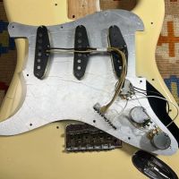 Fender ST62-70 Stratocaster Vintage White 1993 Japan электрогитара