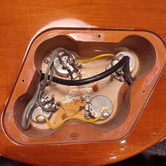 Gibson Custom Shop Historic Collection 1957 Les Paul Gold Top Reissue R7 Antique Gold 2002 USA элктрогитара