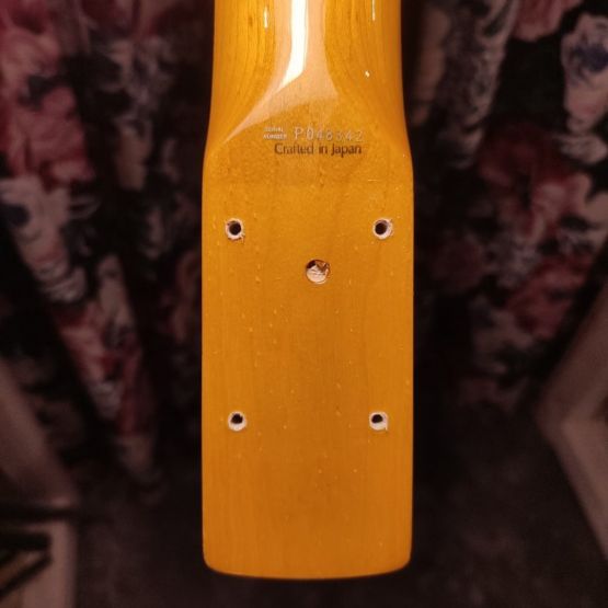 Fender MB98-70SD Mustang Bass Vintage White 1999 Japan бас-гитара