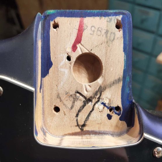 ‌Fender Standard Stratocaster Royal Purple 2003 Mexico электрогитара