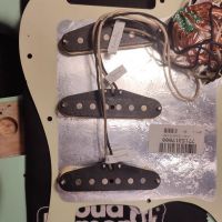 подарочный комплект Fender Player Stratocaster Surf Green 2021 Mexico электрогитара / чехол / кабель / ремень