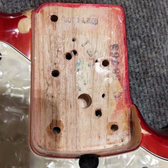 Fender American Deluxe Precision Bass 60th Anniversary Aged Cherry Burst 2005 USA бас-гитара