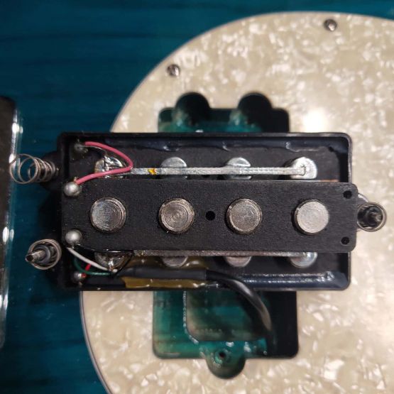 Ernie Ball Music Man Sterling 4 Trans Green 2001 USA бас-гитара