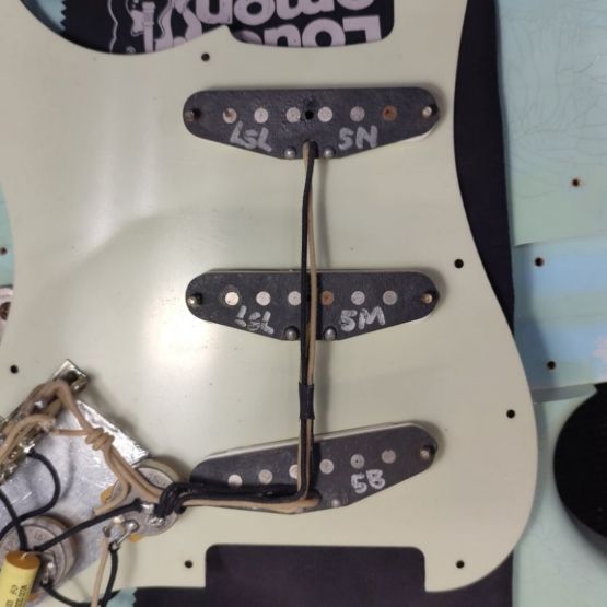 LsL Saticoy Sonic Blue Light Relic 2013 USA электрогитара