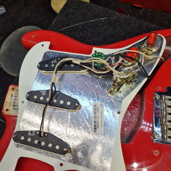 Fender American Vintage Hot Rod 50's Stratocaster Fiesta Red 2013 USA электрогитара