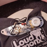 Fender Mike Dirnt Road Worn Precision Bass White Blonde 2019 Mexico бас-гитара