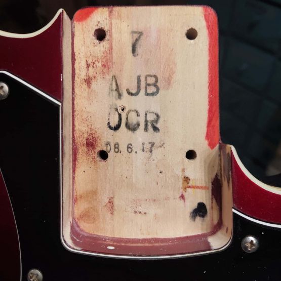 Fender AJB-2 Aerodyne Jazz Bass Old Candy Apple Red 2008 Japan бас-гитара
