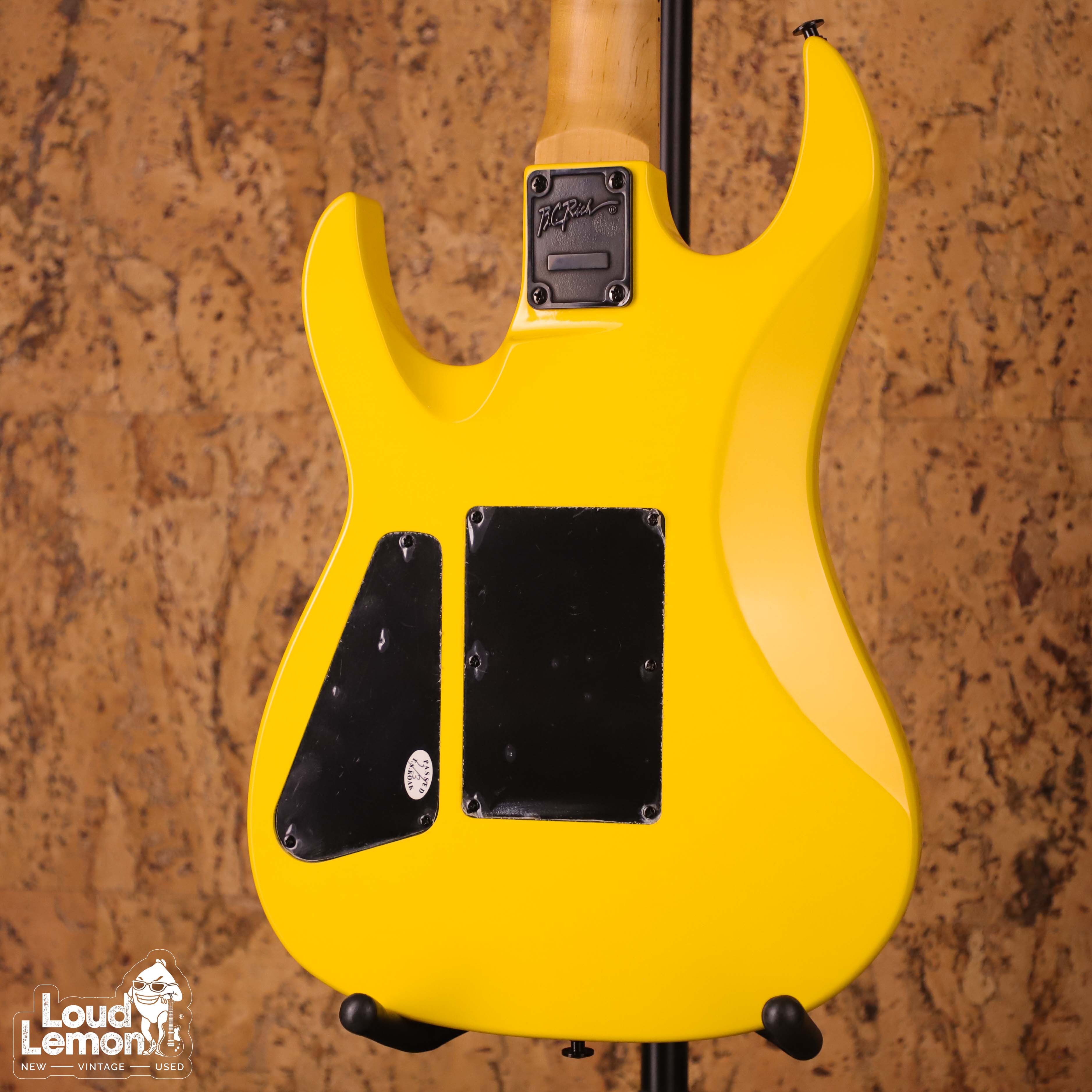 B.C.Rich Gunslinger Yellow 2011 China электрогитара — купить в магазине  винтажных гитар | Loud Lemon