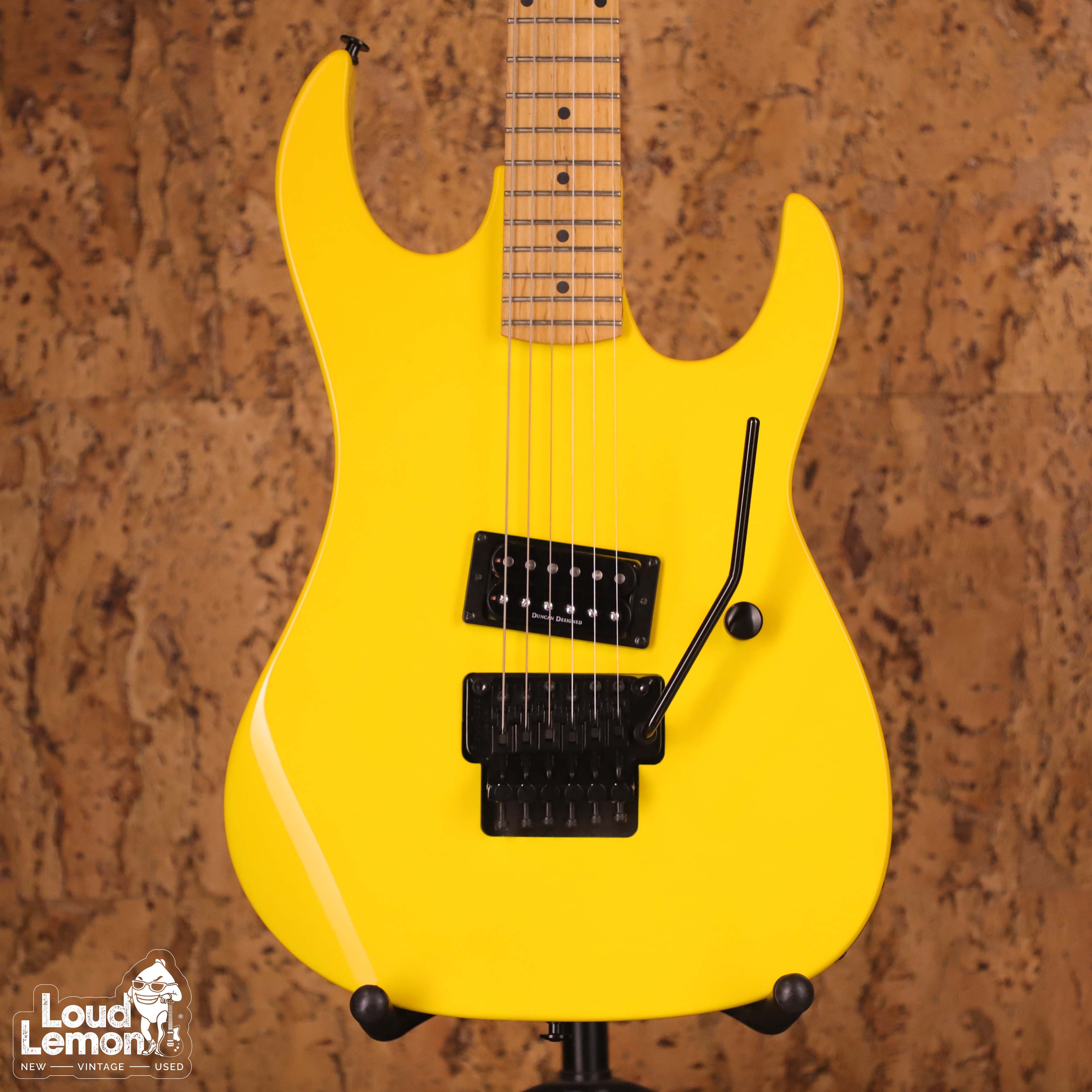 B.C.Rich Gunslinger Yellow 2011 China электрогитара — купить в магазине  винтажных гитар | Loud Lemon