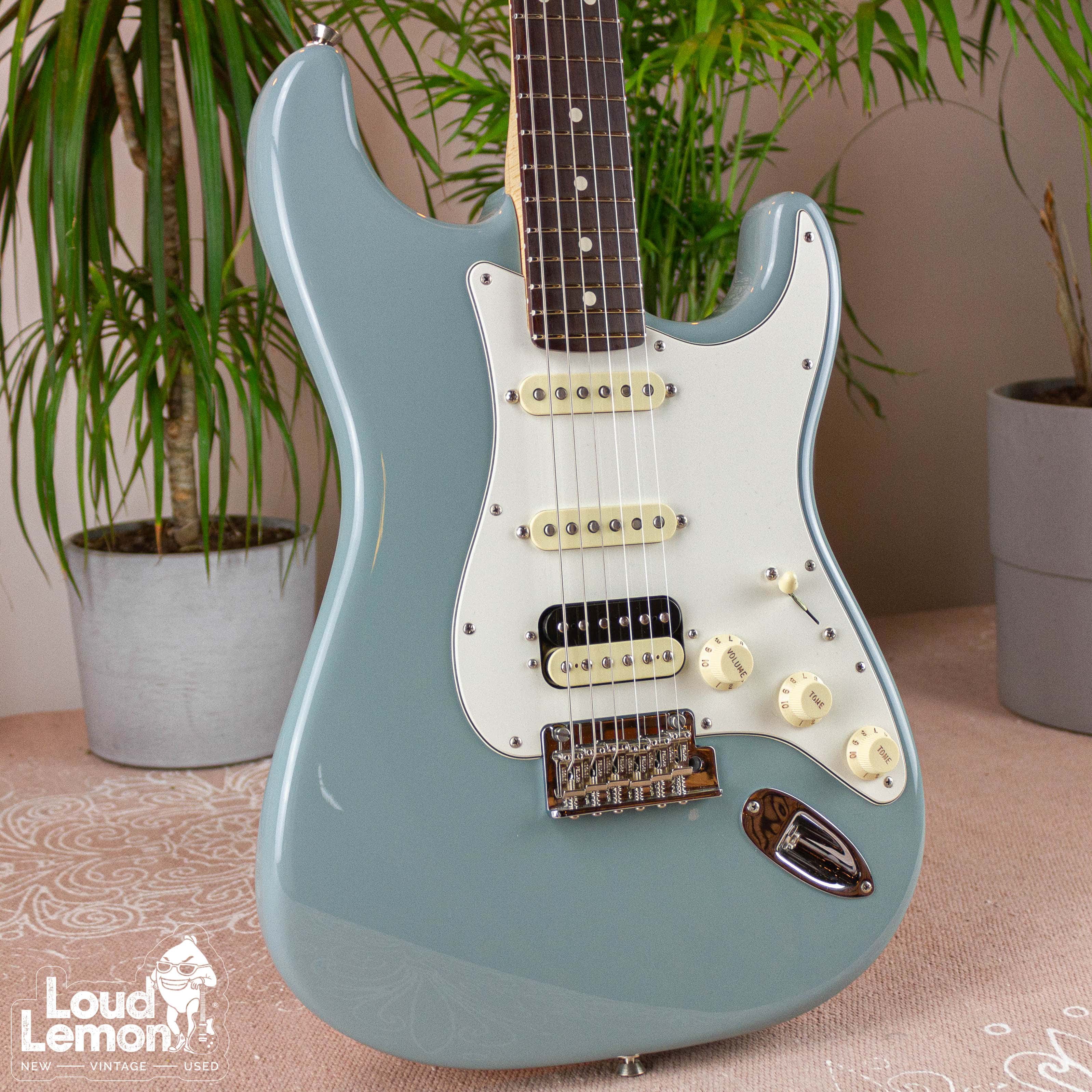 sonic grey stratocaster