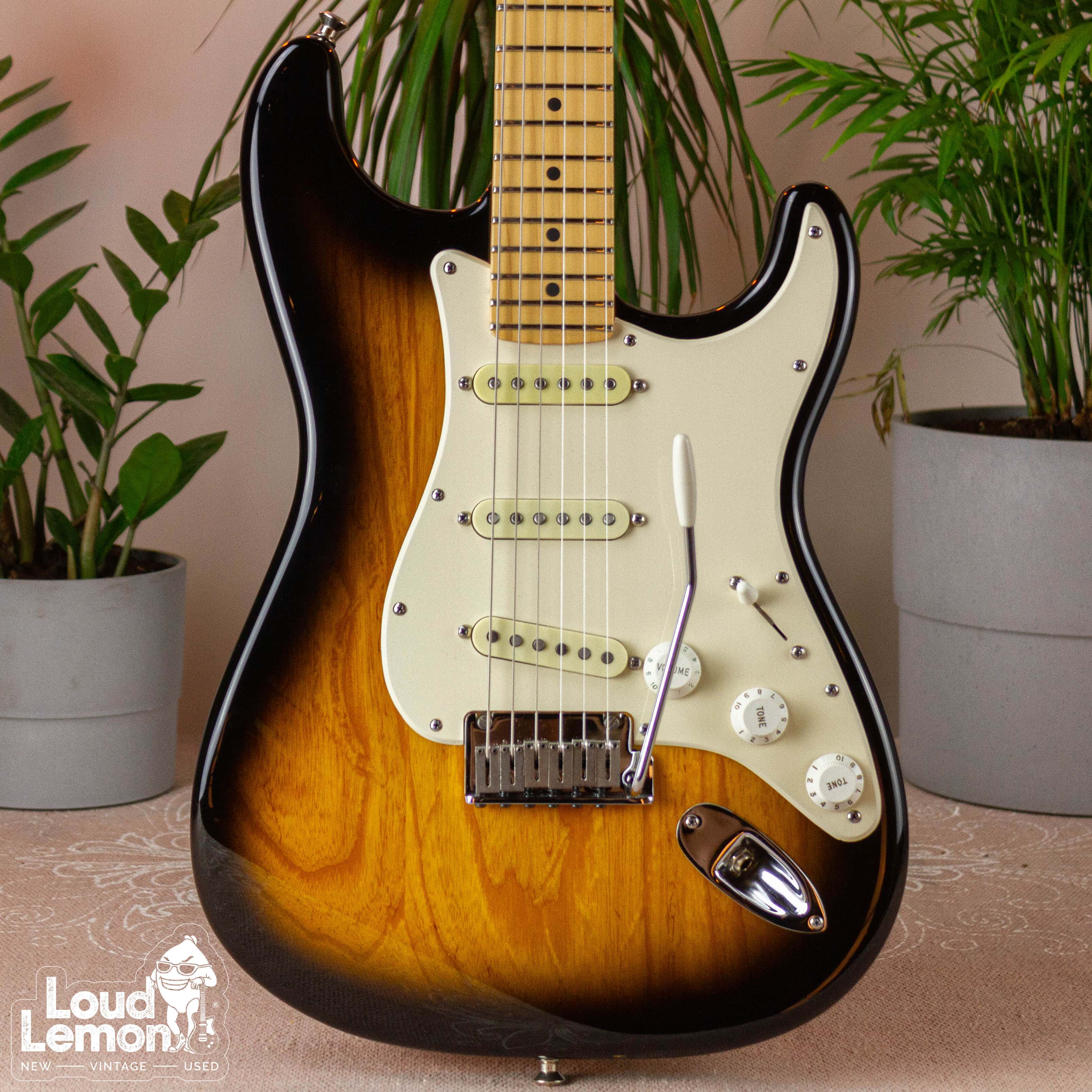 2004 fender american standard stratocaster