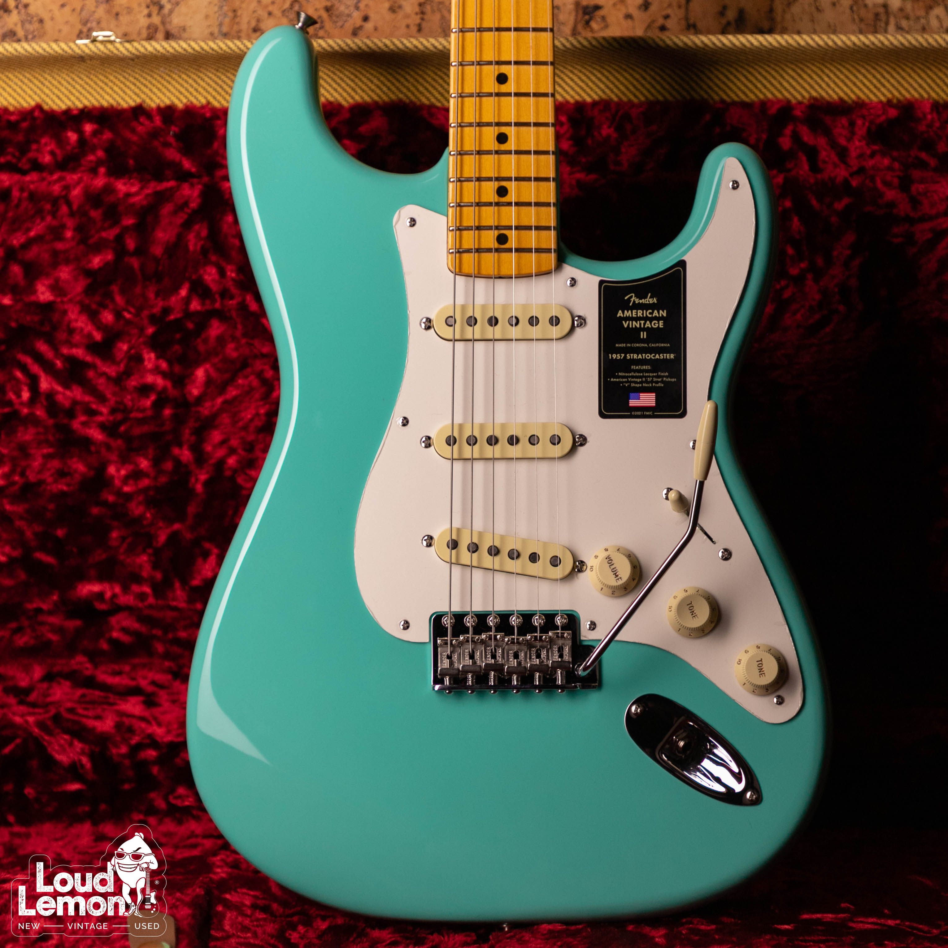 Fender American Vintage II 1957 Stratocaster Sea Foam Green 2022 USA  электрогитара — купить в магазине винтажных гитар | Loud Lemon