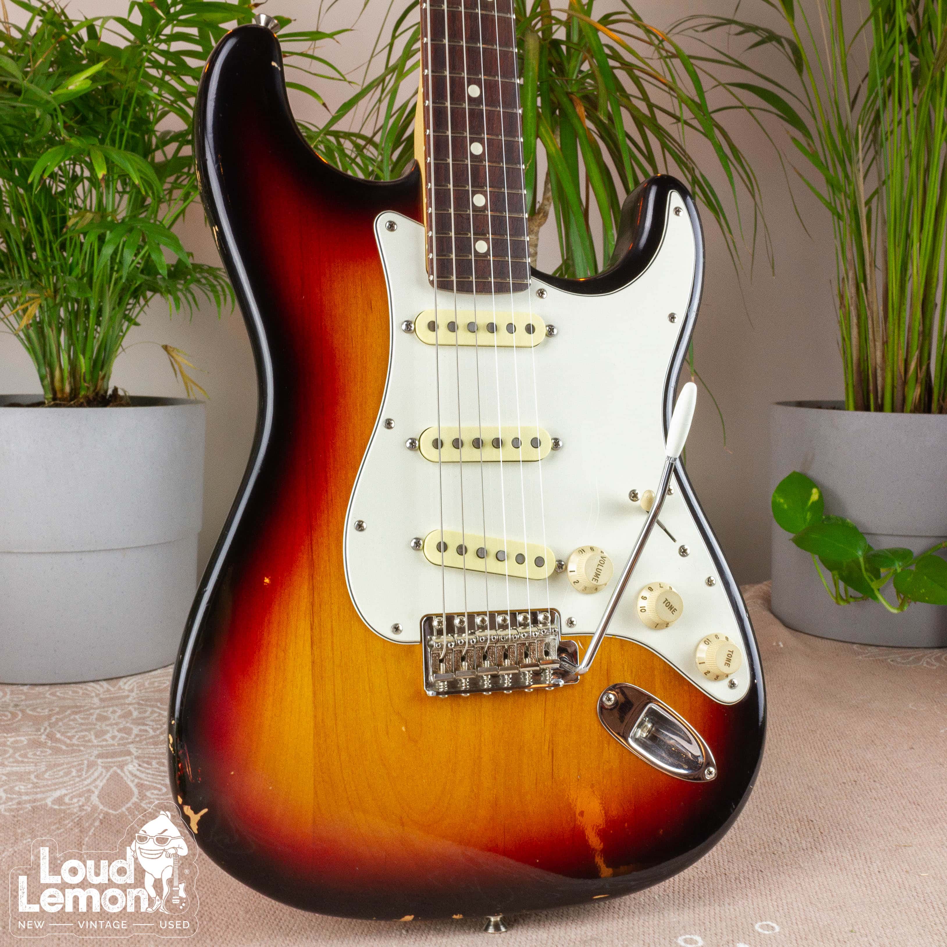 Fender Highway One Stratocaster Sunburst 2003 USA электрогитара — купить в  магазине винтажных гитар | Loud Lemon