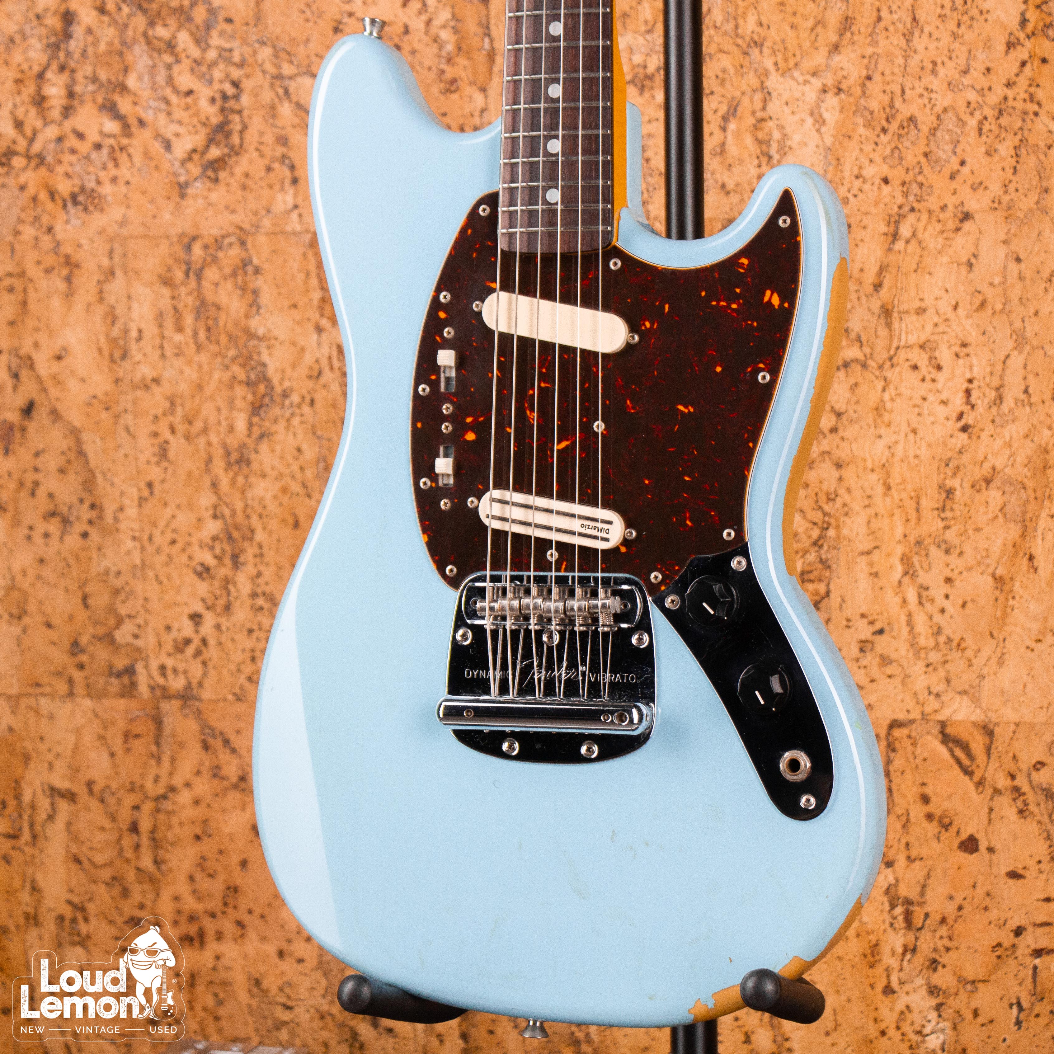 Fender MG69-65 Mustang Sonic Blue 2006 Japan электрогитара — купить в  магазине винтажных гитар | Loud Lemon