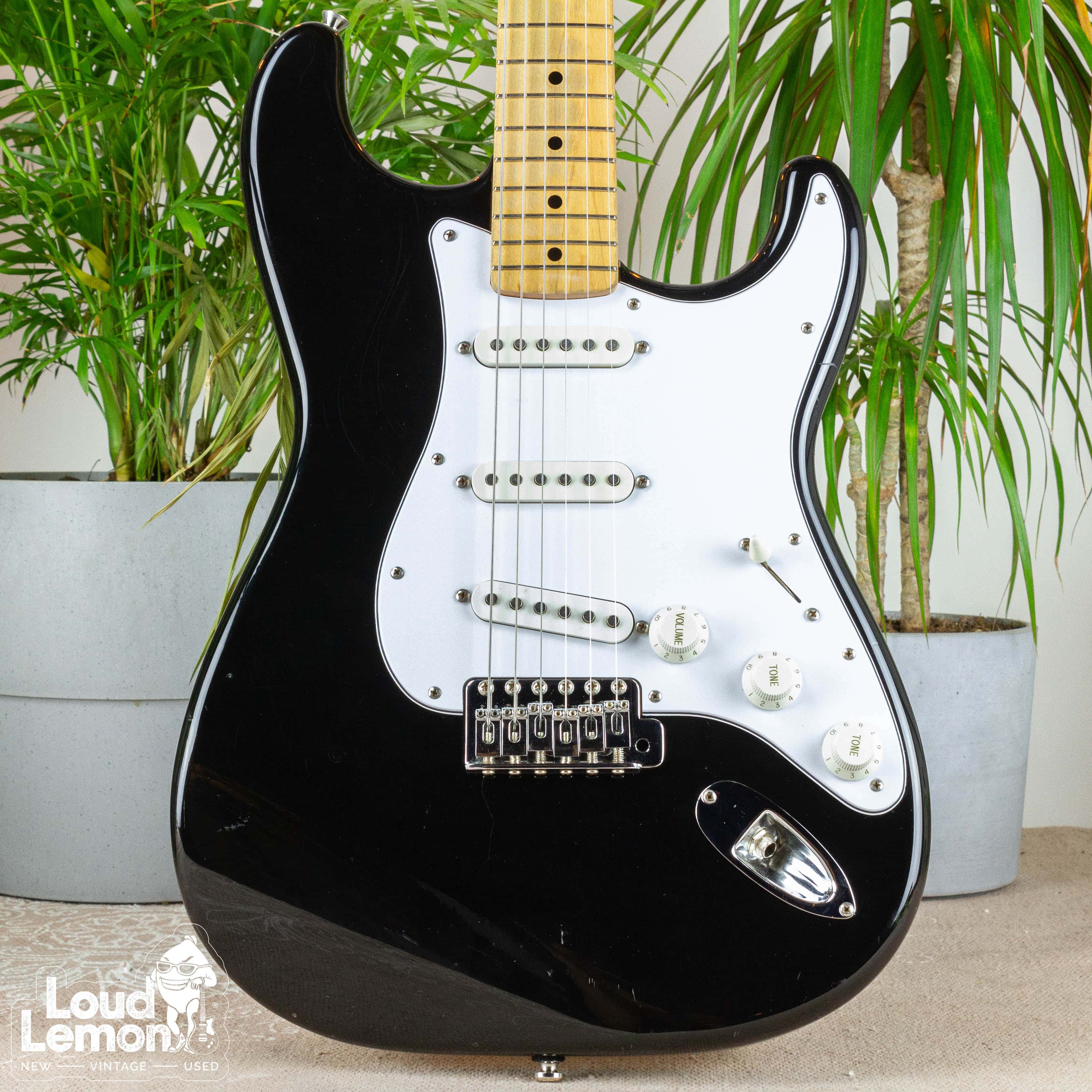 black and white fender strat