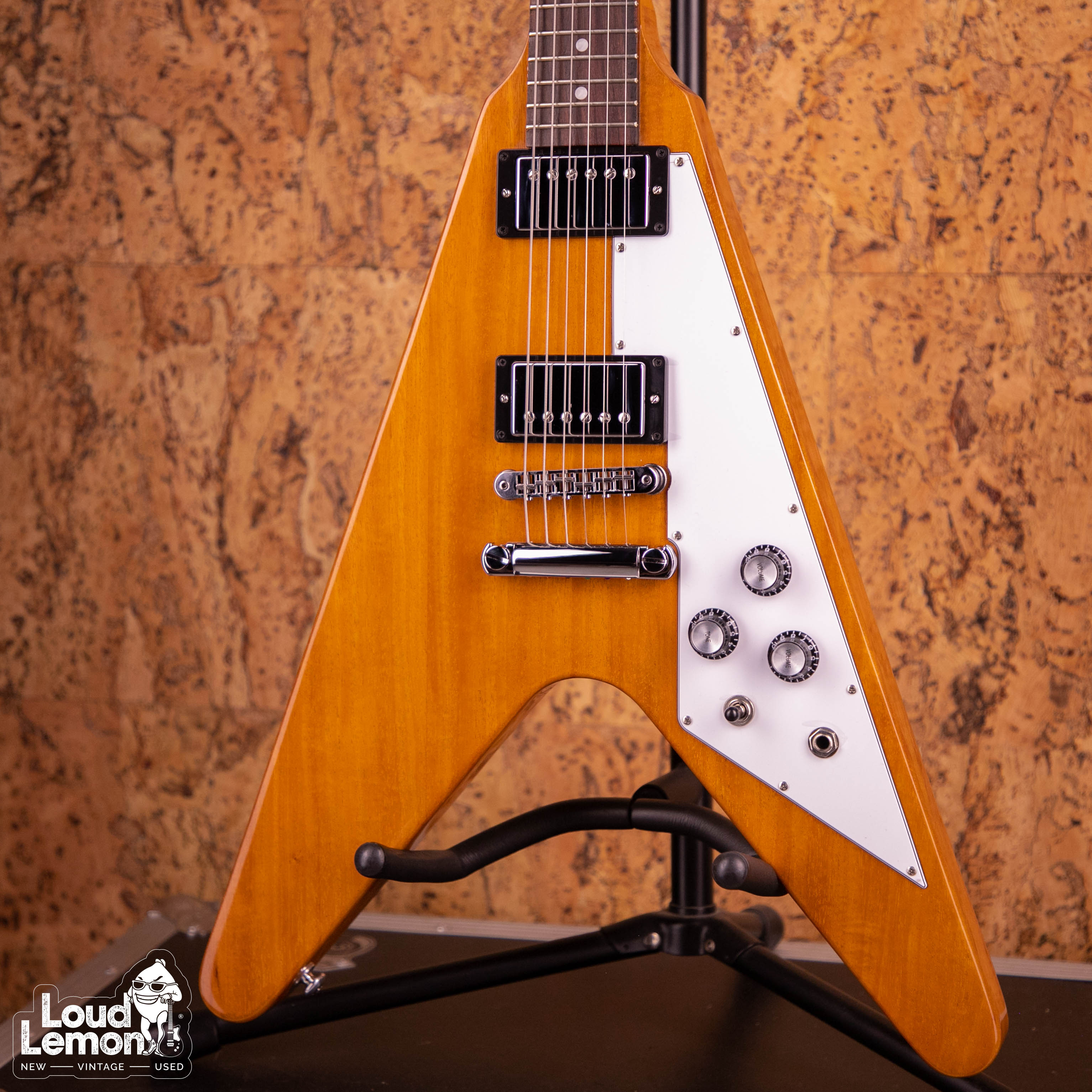 Gibson Flying V Antique Natural 2021 USA электрогитара — купить в магазине  винтажных гитар | Loud Lemon