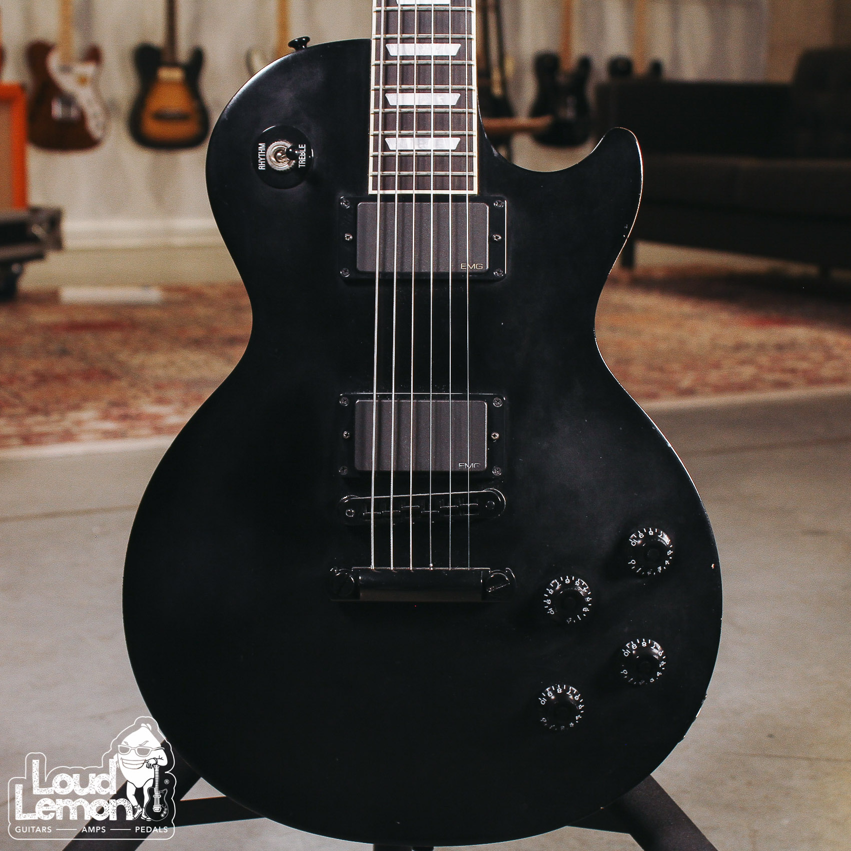 gibson les paul studio black satin