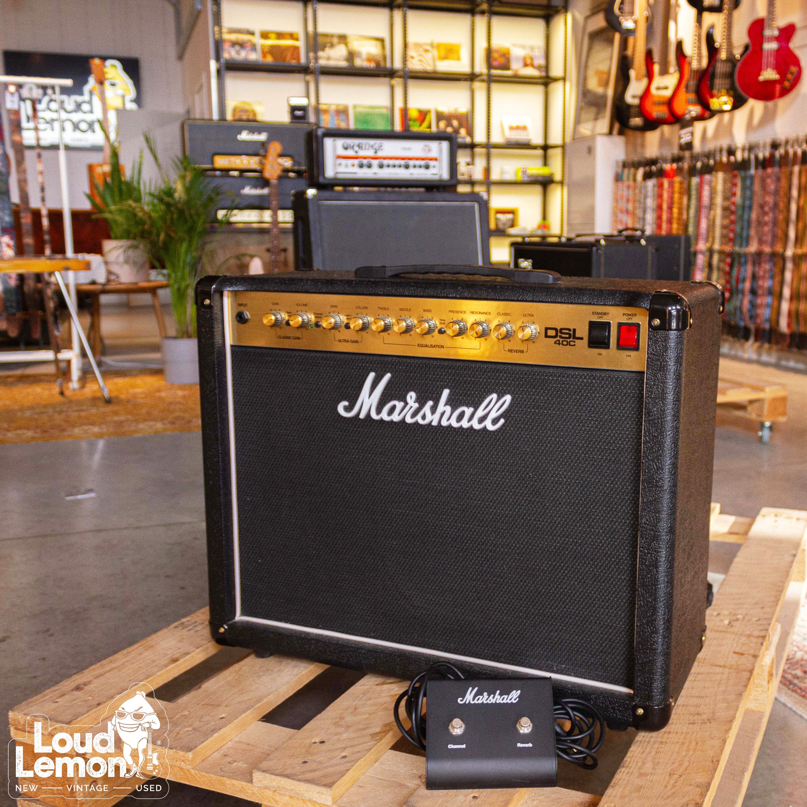 Marshall DSL 40C ламповый гитарный усилитель — купить в магазине винтажных  гитар | Loud Lemon