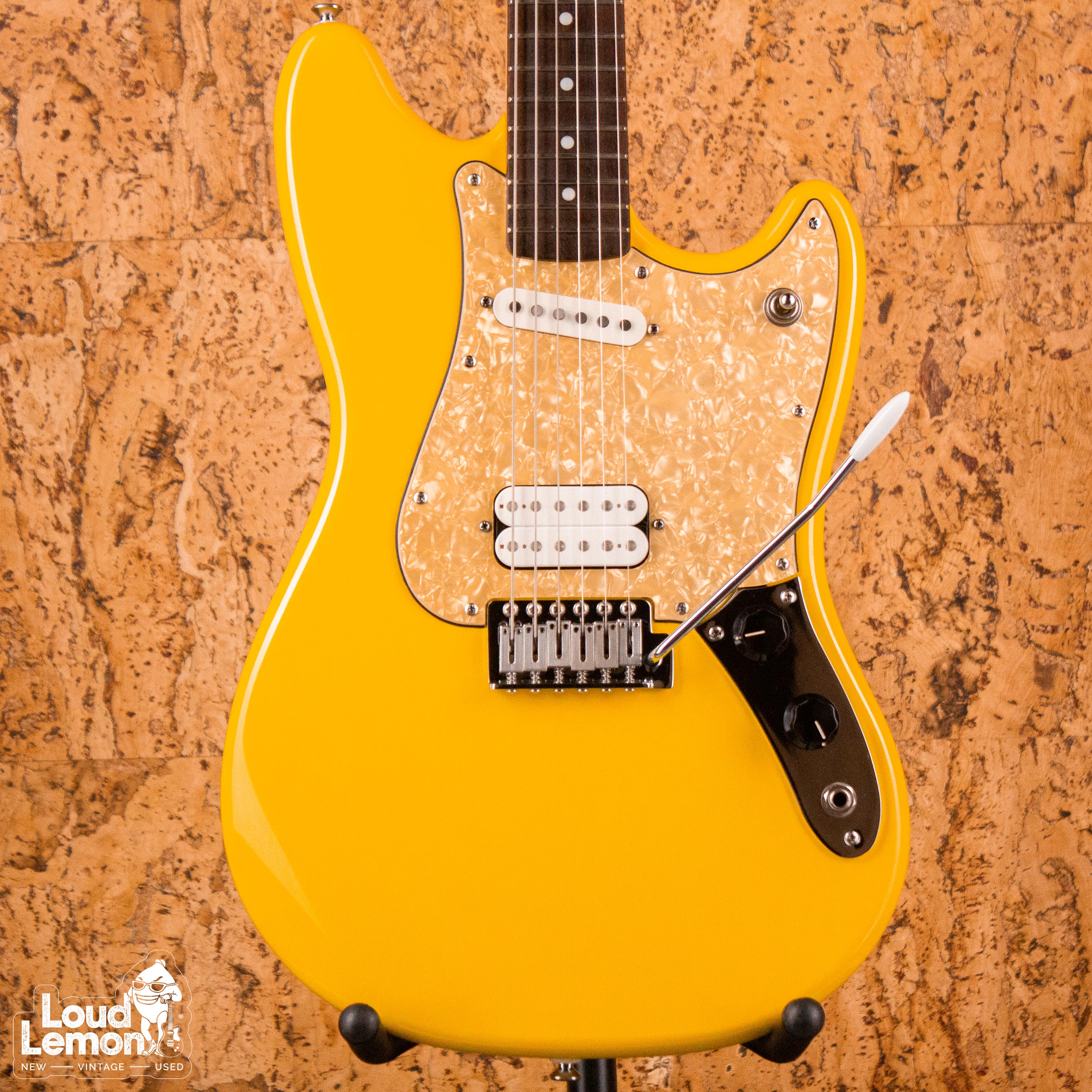 Squier FSR Cyclone Yellow 2009 Indonesia электрогитара — купить в магазине  винтажных гитар | Loud Lemon