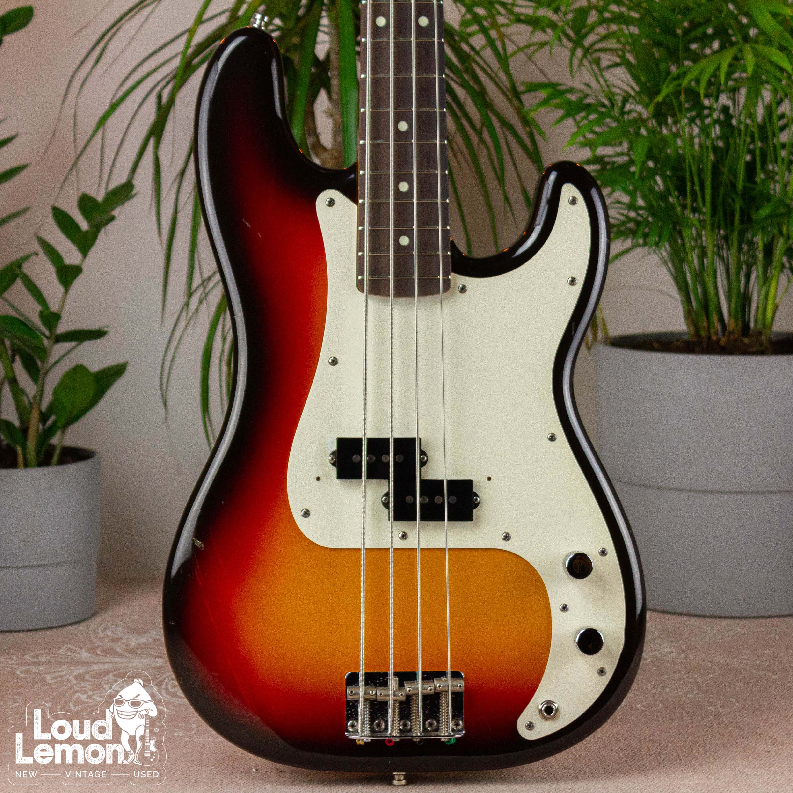 squier japan precision bass